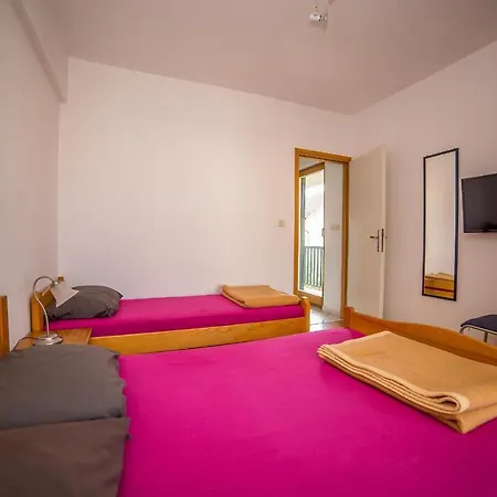 Guest house Grulovic Srima