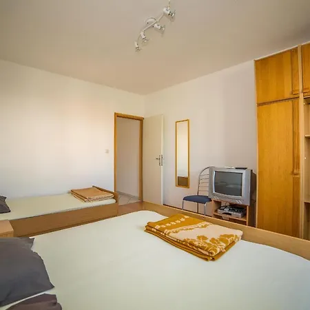 Guest house Grulovic Srima