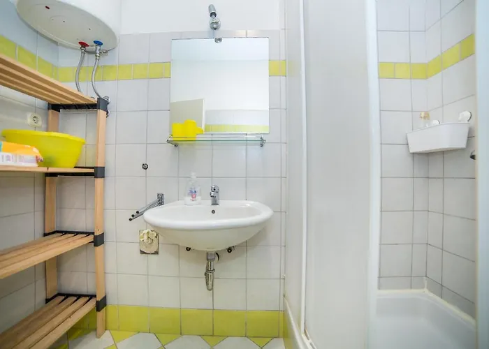 Grulovic בית הארחה סרימה