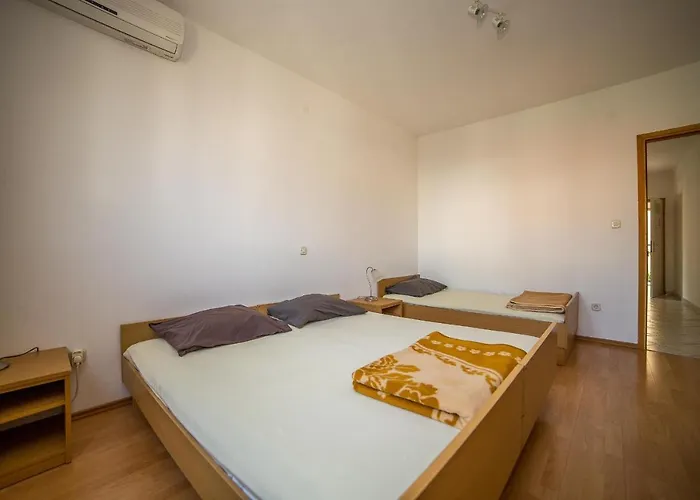 Grulovic בית הארחה