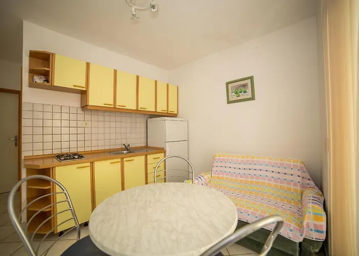 Grulovic בית הארחה סרימה