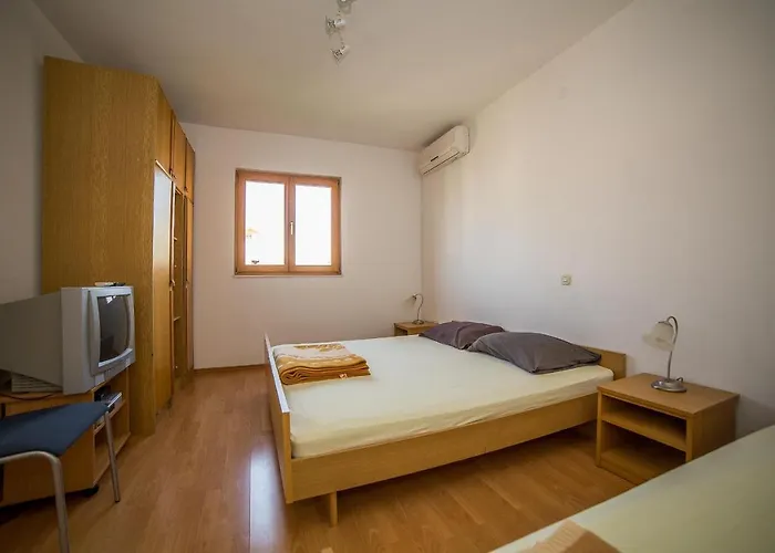 Grulovic 招待所 斯里马